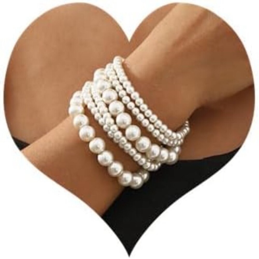 6 Pack Pearls Bracelets for Women Pearls Bracelets Set Boho Jewelry for Hallowee